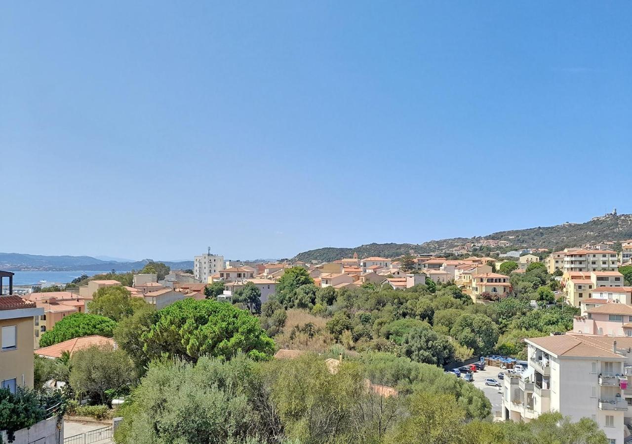 Murphy Holiday Home - Gallura 2 Ла-Маддалена Экстерьер фото